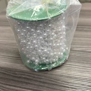 200 feet 3+8mm pearlized beads chain white new excellent condition